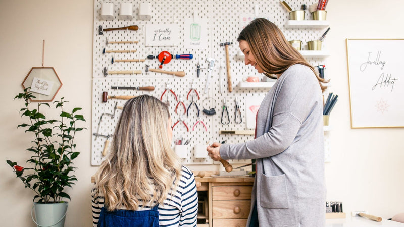 Would you like to teach at the London Jewellery School?